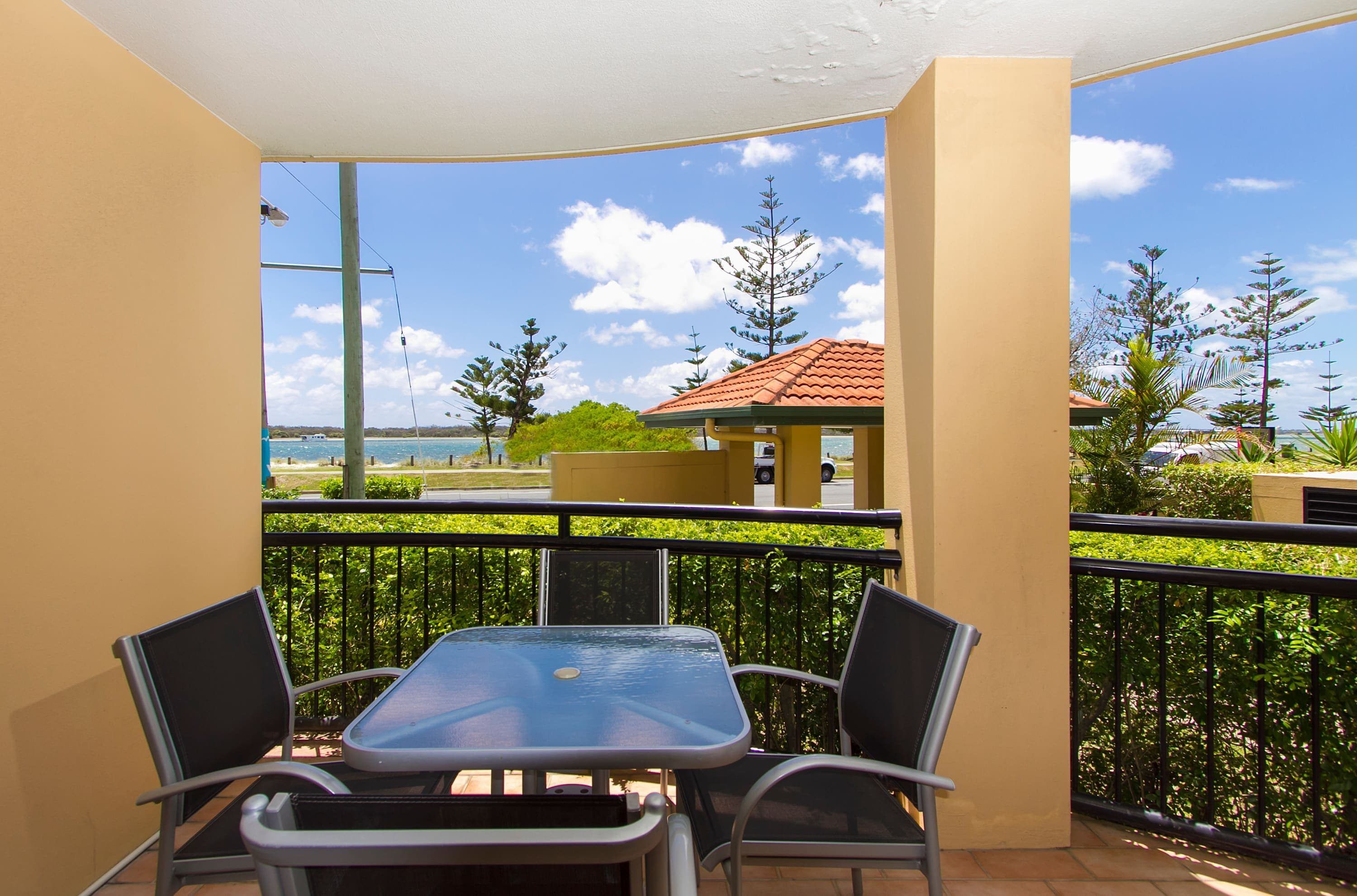 Biggera Waters Accommodation Southport