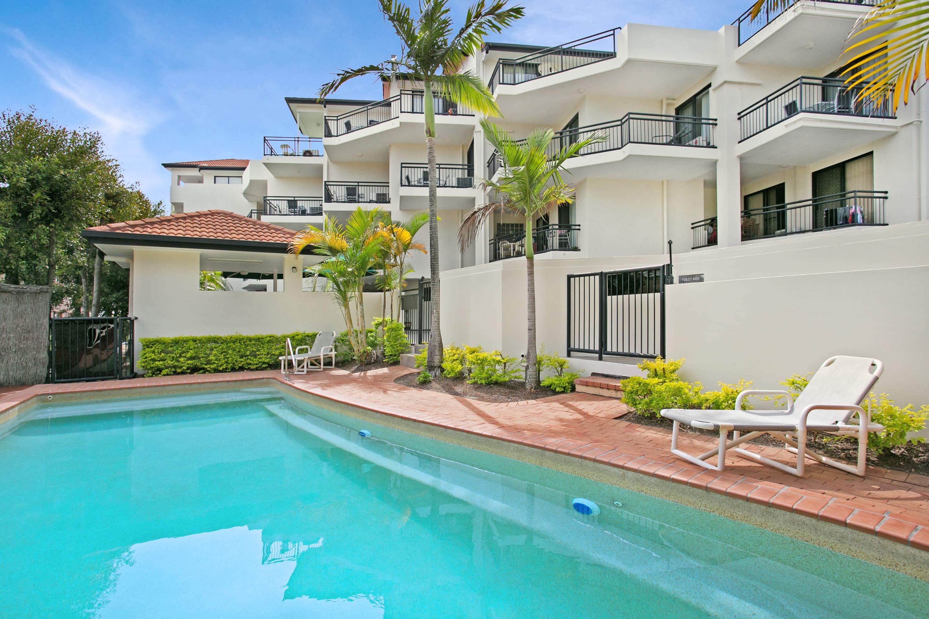 Runaway Bay Apartments