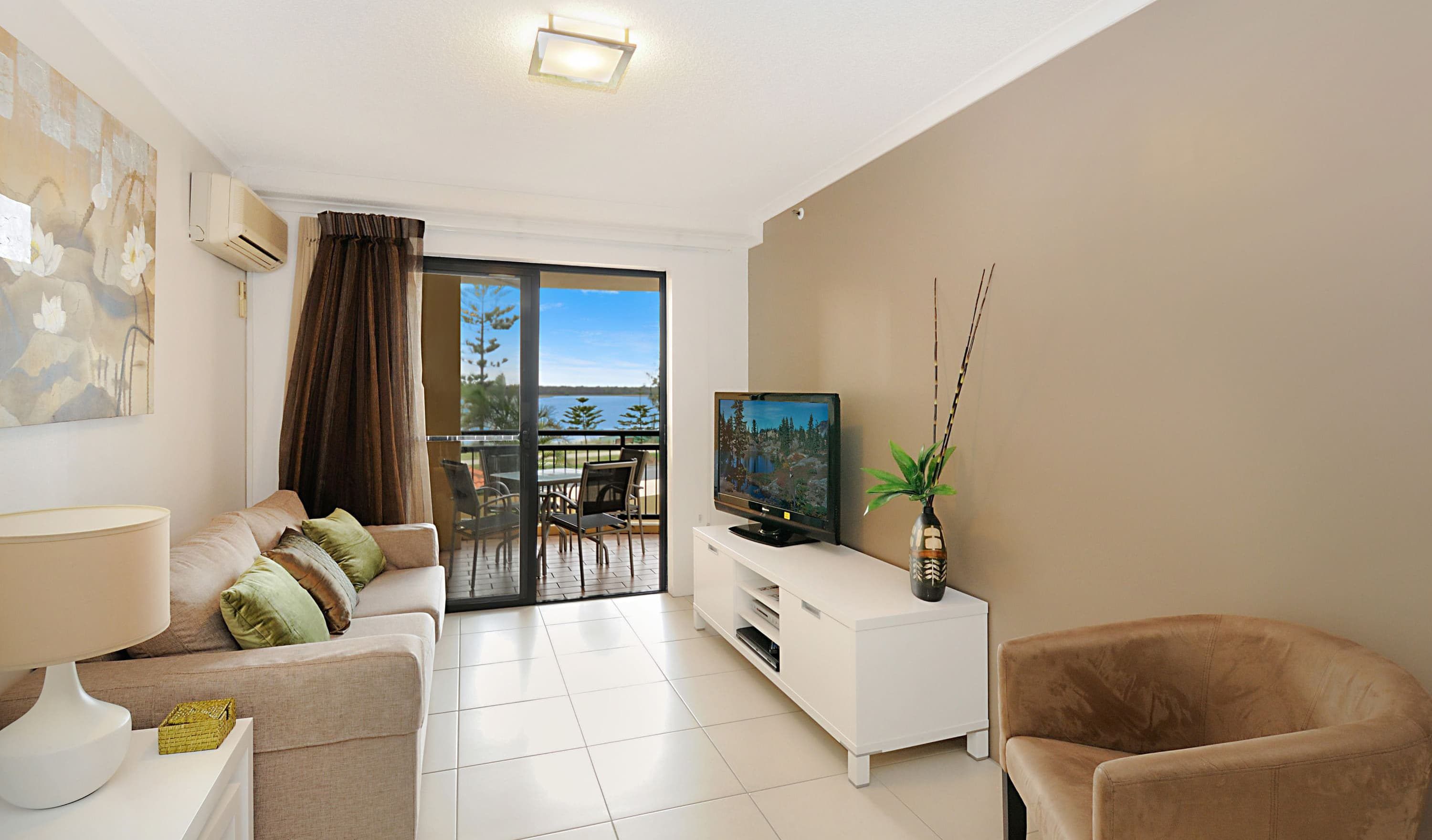 Gold Coast Accommodation Near Theme Parks